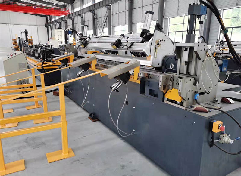 Cutting-table-base-of-main-t-bar-roll-forming-machine