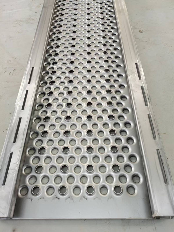 Metal scaffold decking roll forming machine4