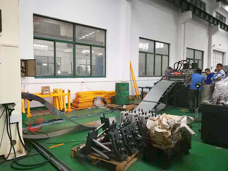 cable tray roll forming machine3